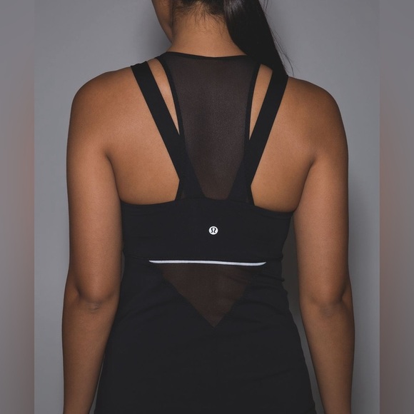Lululemon Running In The City Tank in Black Size 4 - Picture 4 of 8